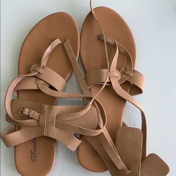 EUC sandals - Picture 1 of 4